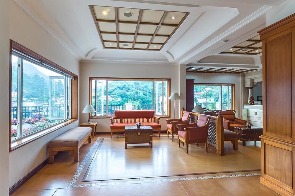 ホテル Issacs Residency ムンナール エクステリア 写真