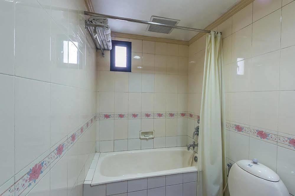 ホテル Issacs Residency ムンナール エクステリア 写真
